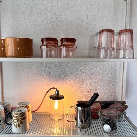 Abajo Stijlvol Met Zwembad En Tuin *