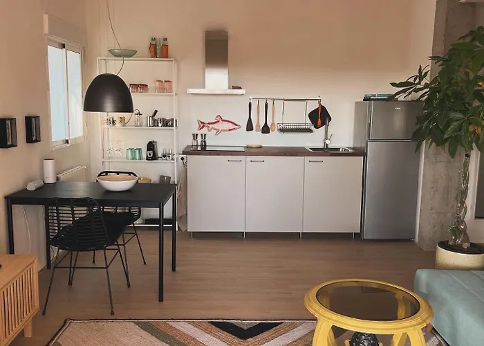 Abajo Stijlvol Met Zwembad En Tuin Apartment *